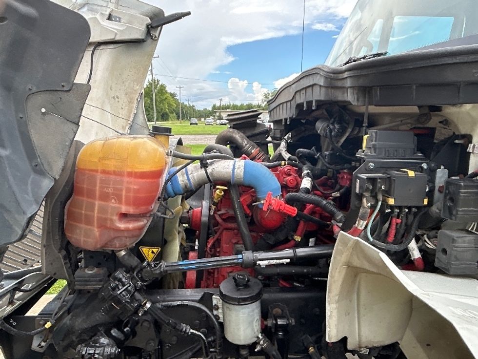 Medium Duty Box Truck-Light and Medium Duty Trucks-International-2019-4300-Florence-SC-64,000\n\t\tmiles-$ 57,750 - Image 22