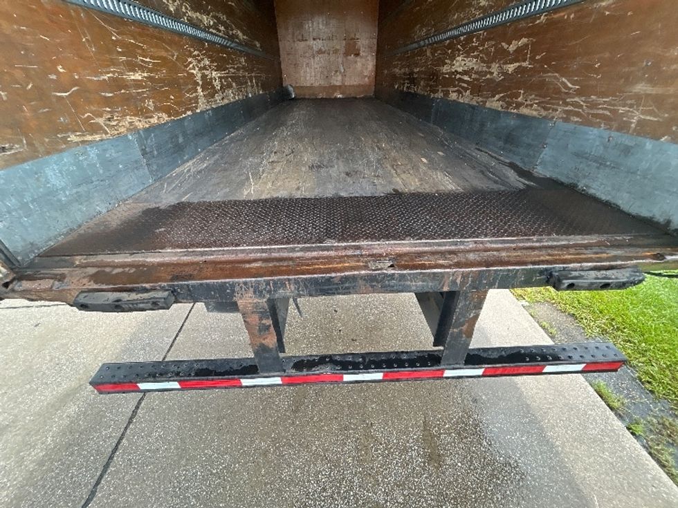 Medium Duty Box Truck-Light and Medium Duty Trucks-International-2019-4300-Florence-SC-64,000\n\t\tmiles-$ 57,750 - Image 9