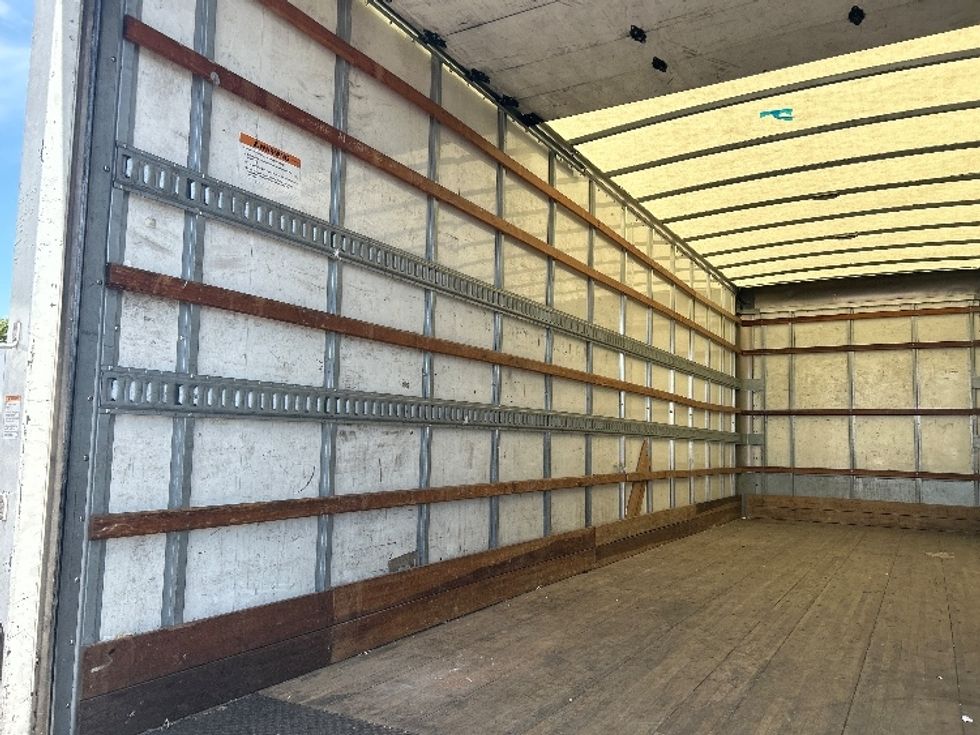 Medium Duty Box Truck-Light and Medium Duty Trucks-International-2019-4300-Fontana-CA-129,274\n\t\tmiles-$ 51,000 - Image 11