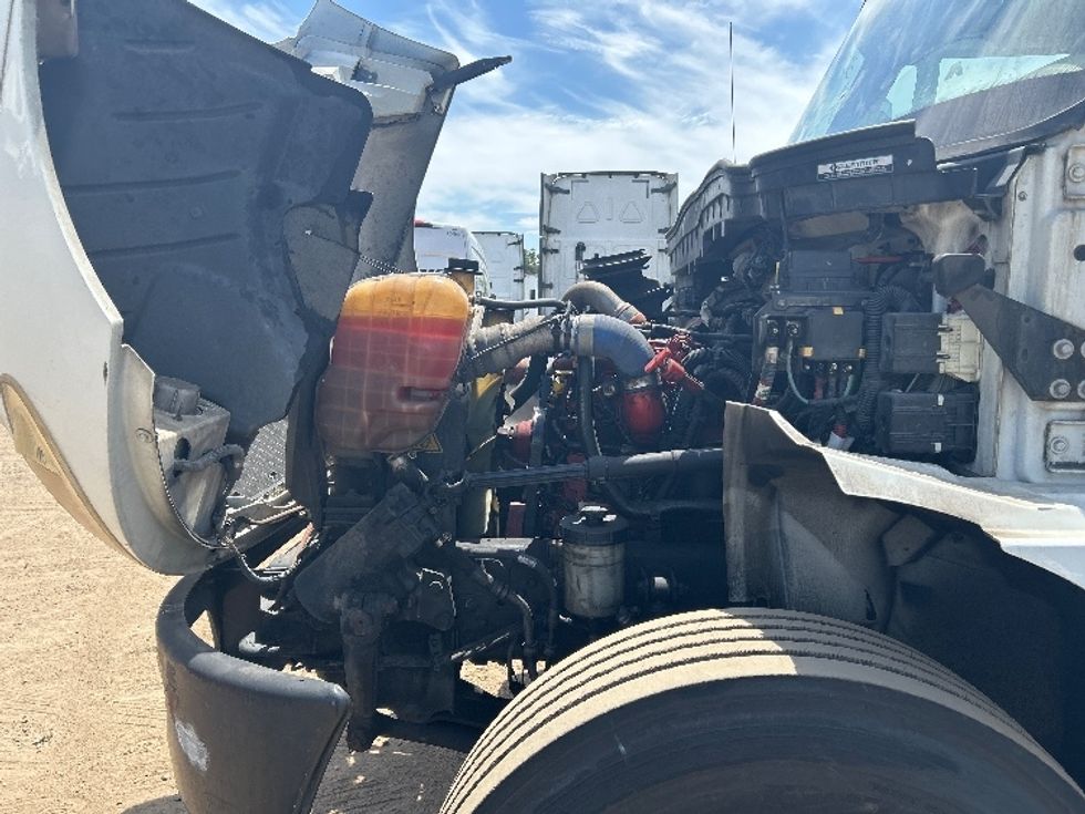Medium Duty Box Truck-Light and Medium Duty Trucks-International-2019-4300-Fontana-CA-129,274\n\t\tmiles-$ 51,000 - Image 23