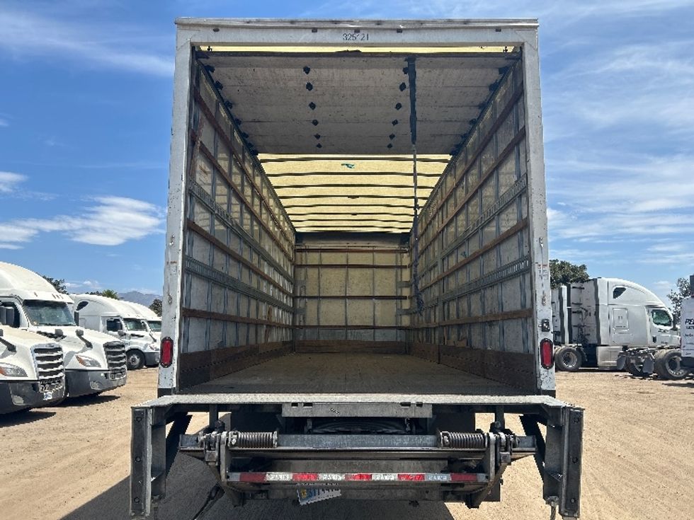 Medium Duty Box Truck-Light and Medium Duty Trucks-International-2019-4300-Fontana-CA-129,274\n\t\tmiles-$ 51,000 - Image 8