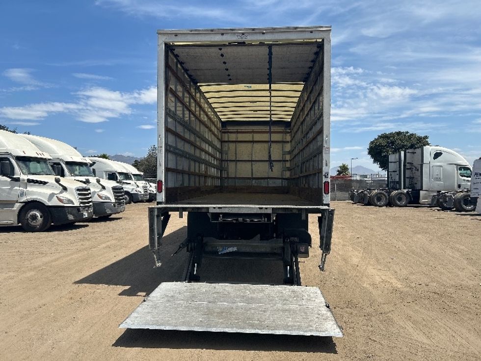 Medium Duty Box Truck-Light and Medium Duty Trucks-International-2019-4300-Fontana-CA-129,274\n\t\tmiles-$ 51,000 - Image 9