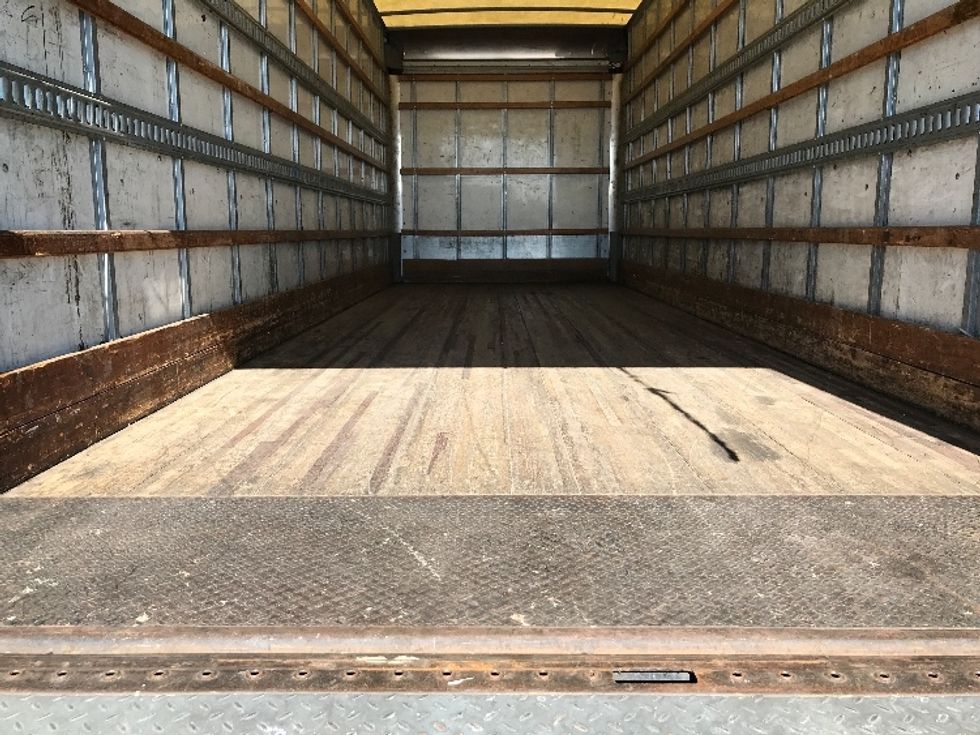 Medium Duty Box Truck-Light and Medium Duty Trucks-International-2019-4300-Fontana-CA-147,583\n\t\tmiles-$ 48,750 - Image 10