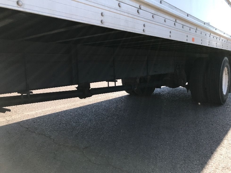 Medium Duty Box Truck-Light and Medium Duty Trucks-International-2019-4300-Fontana-CA-147,583\n\t\tmiles-$ 48,750 - Image 5