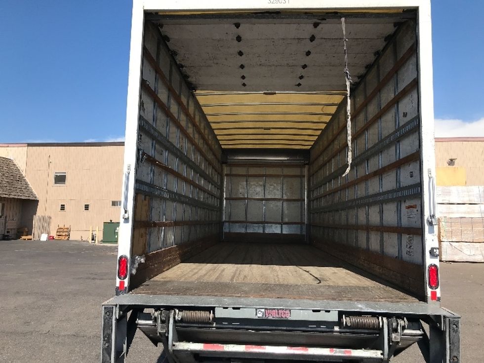 Medium Duty Box Truck-Light and Medium Duty Trucks-International-2019-4300-Fontana-CA-147,583\n\t\tmiles-$ 48,750 - Image 8