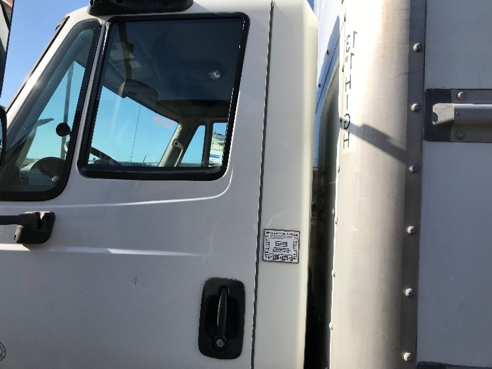Medium Duty Box Truck-Light and Medium Duty Trucks-International-2019-4300-Fontana-CA-158,781\n\t\tmiles-$ 47,000 - Image 25