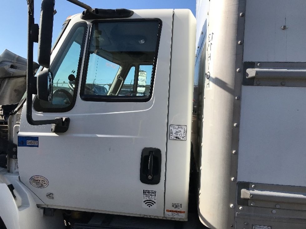 Medium Duty Box Truck-Light and Medium Duty Trucks-International-2019-4300-Fontana-CA-158,781\n\t\tmiles-$ 47,000 - Image 26