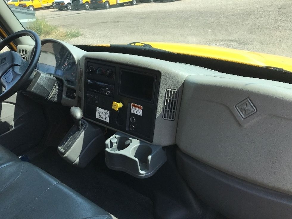 Medium Duty Box Truck-Light and Medium Duty Trucks-International-2019-4300-Fort Collins-CO-161,761\n\t\tmiles-$ 48,000 - Image 21