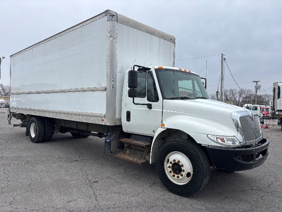 Medium Duty Box Truck-Light and Medium Duty Trucks-International-2019-4300-Fort Wayne-IN-69,654\n\t\tmiles-$ 54,500 - Image 1