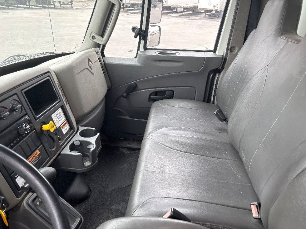Medium Duty Box Truck-Light and Medium Duty Trucks-International-2019-4300-Fort Wayne-IN-69,654\n\t\tmiles-$ 54,500 - Image 19