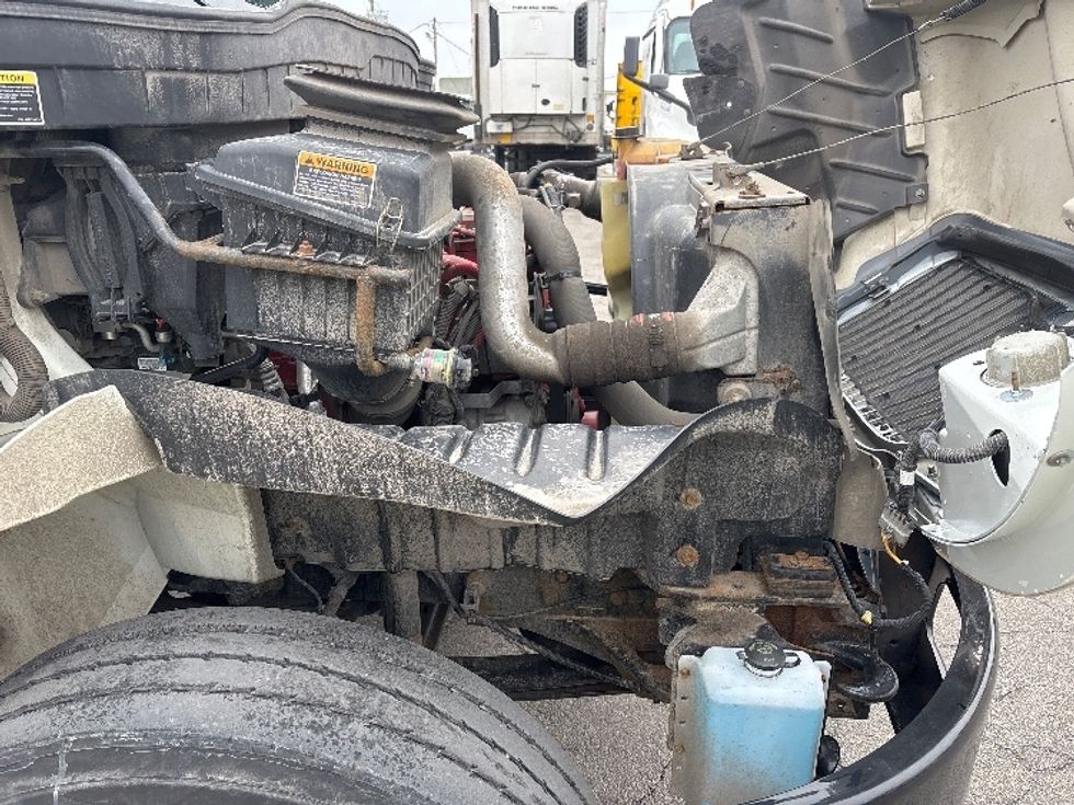 Medium Duty Box Truck-Light and Medium Duty Trucks-International-2019-4300-Fort Wayne-IN-69,654\n\t\tmiles-$ 54,500 - Image 23