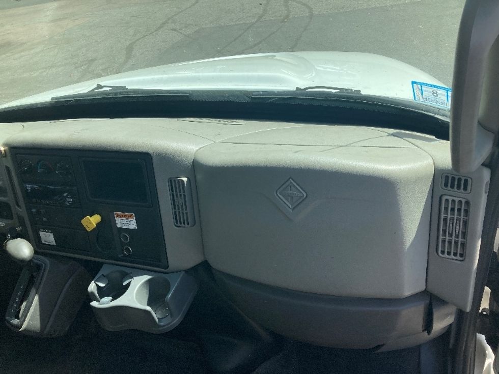 Medium Duty Box Truck-Light and Medium Duty Trucks-International-2019-4300-Franklin-MA-270,144\n\t\tmiles-$ 30,500 - Image 21