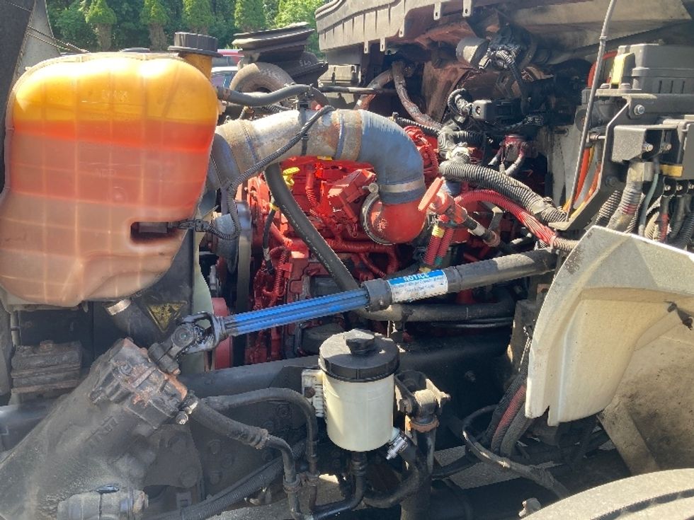 Medium Duty Box Truck-Light and Medium Duty Trucks-International-2019-4300-Franklin-MA-270,144\n\t\tmiles-$ 30,500 - Image 24