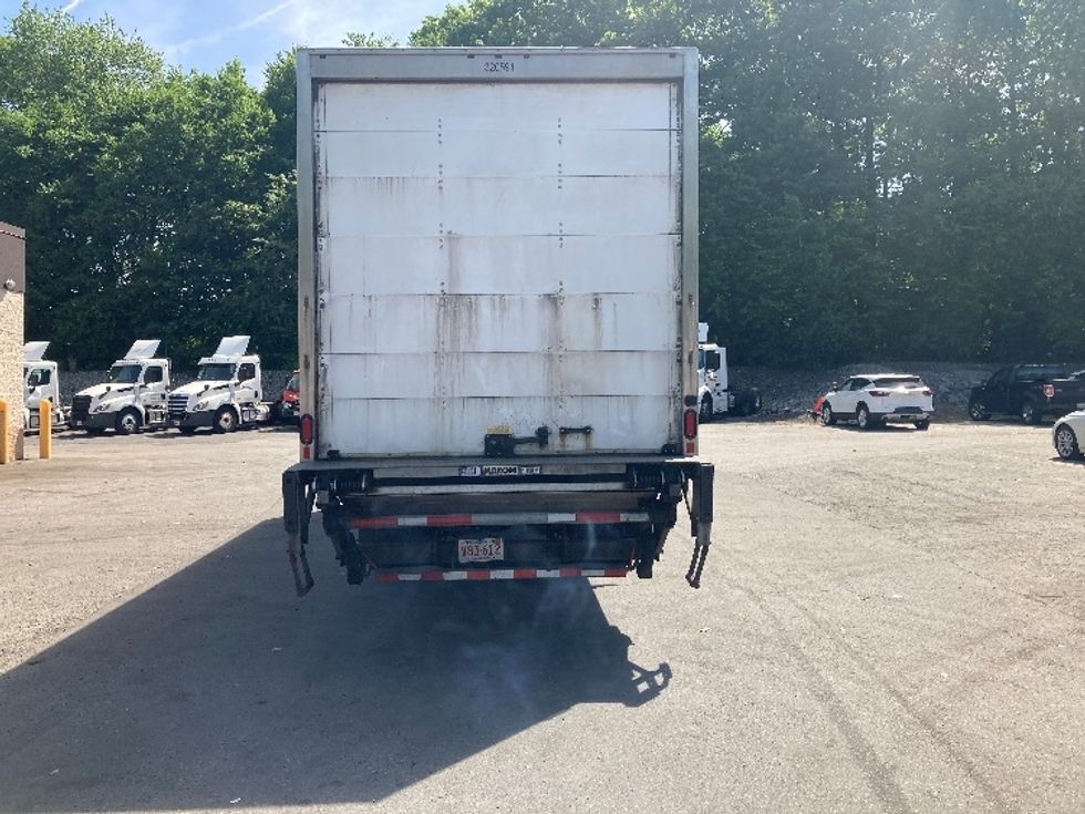 Medium Duty Box Truck-Light and Medium Duty Trucks-International-2019-4300-Franklin-MA-270,144\n\t\tmiles-$ 30,500 - Image 7