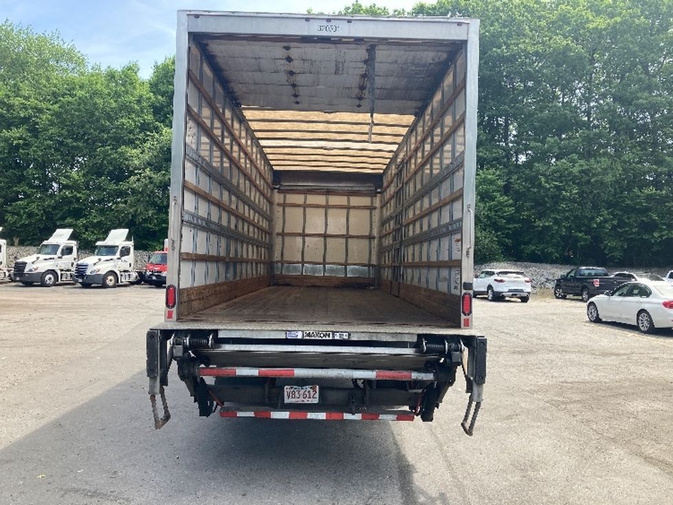 Medium Duty Box Truck-Light and Medium Duty Trucks-International-2019-4300-Franklin-MA-270,144\n\t\tmiles-$ 30,500 - Image 8