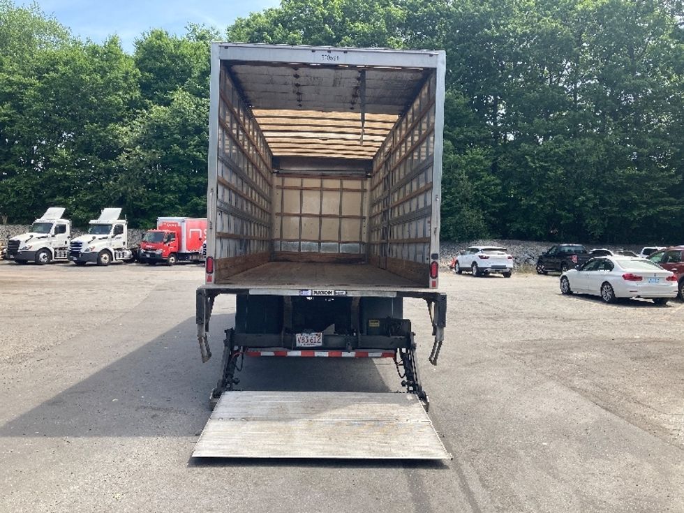 Medium Duty Box Truck-Light and Medium Duty Trucks-International-2019-4300-Franklin-MA-270,144\n\t\tmiles-$ 30,500 - Image 9