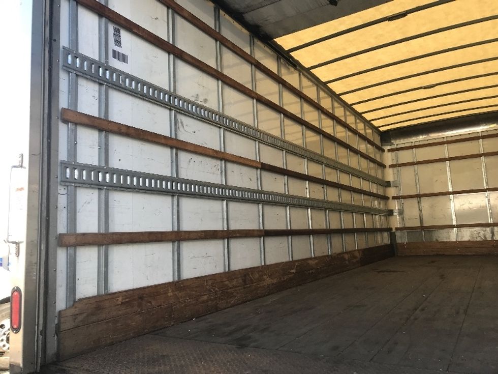 Medium Duty Box Truck-Light and Medium Duty Trucks-International-2019-4300-Fredericksburg-VA-199,373\n\t\tmiles-$ 42,500 - Image 11