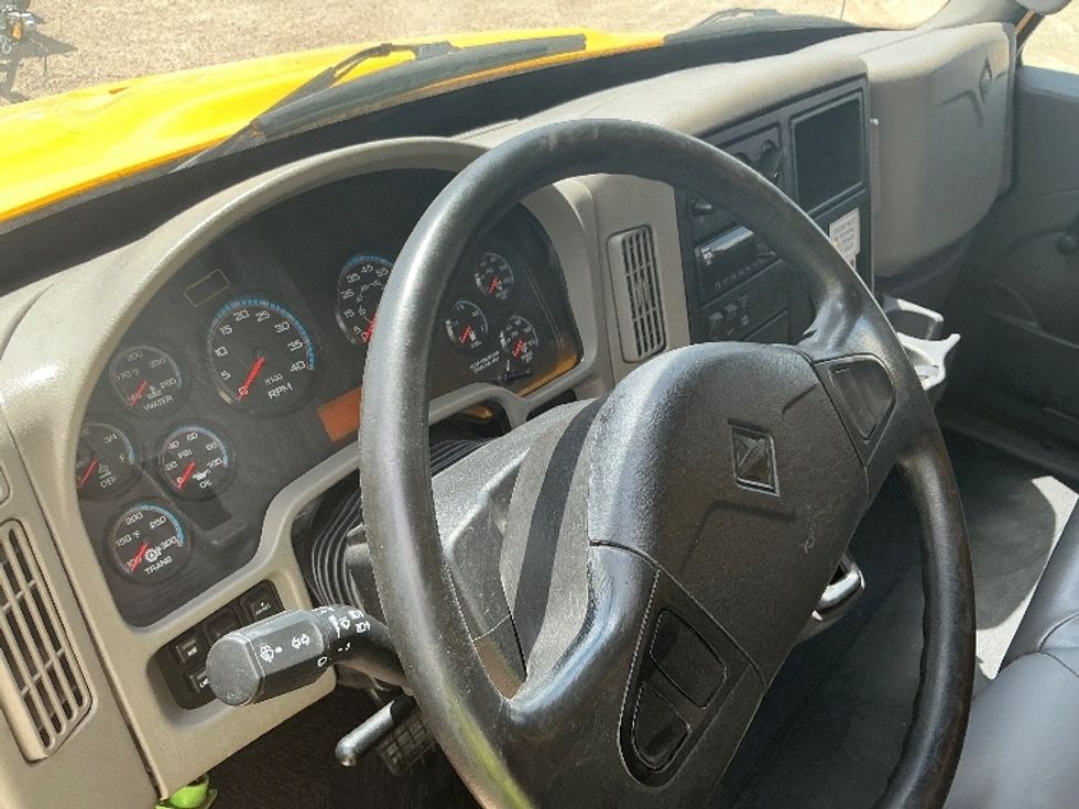 Medium Duty Box Truck-Light and Medium Duty Trucks-International-2019-4300-Grand Junction-CO-156,302\n\t\tmiles-$ 47,250 - Image 17