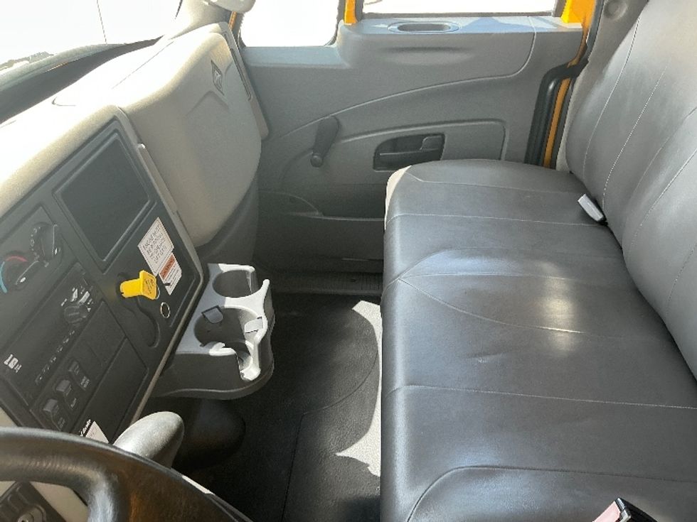 Medium Duty Box Truck-Light and Medium Duty Trucks-International-2019-4300-Grand Junction-CO-156,302\n\t\tmiles-$ 47,250 - Image 19