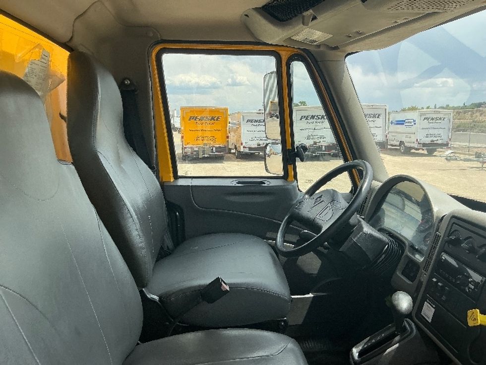 Medium Duty Box Truck-Light and Medium Duty Trucks-International-2019-4300-Grand Junction-CO-156,302\n\t\tmiles-$ 47,250 - Image 22