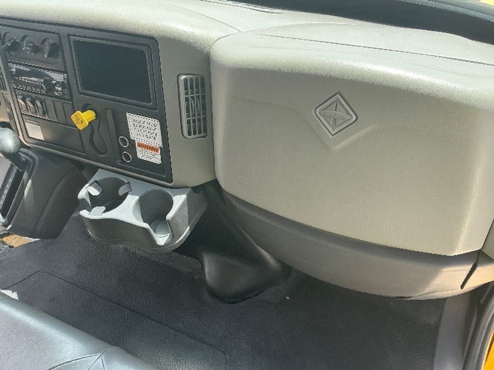 Medium Duty Box Truck-Light and Medium Duty Trucks-International-2019-4300-Grand Junction-CO-156,302\n\t\tmiles-$ 47,250 - Image 21