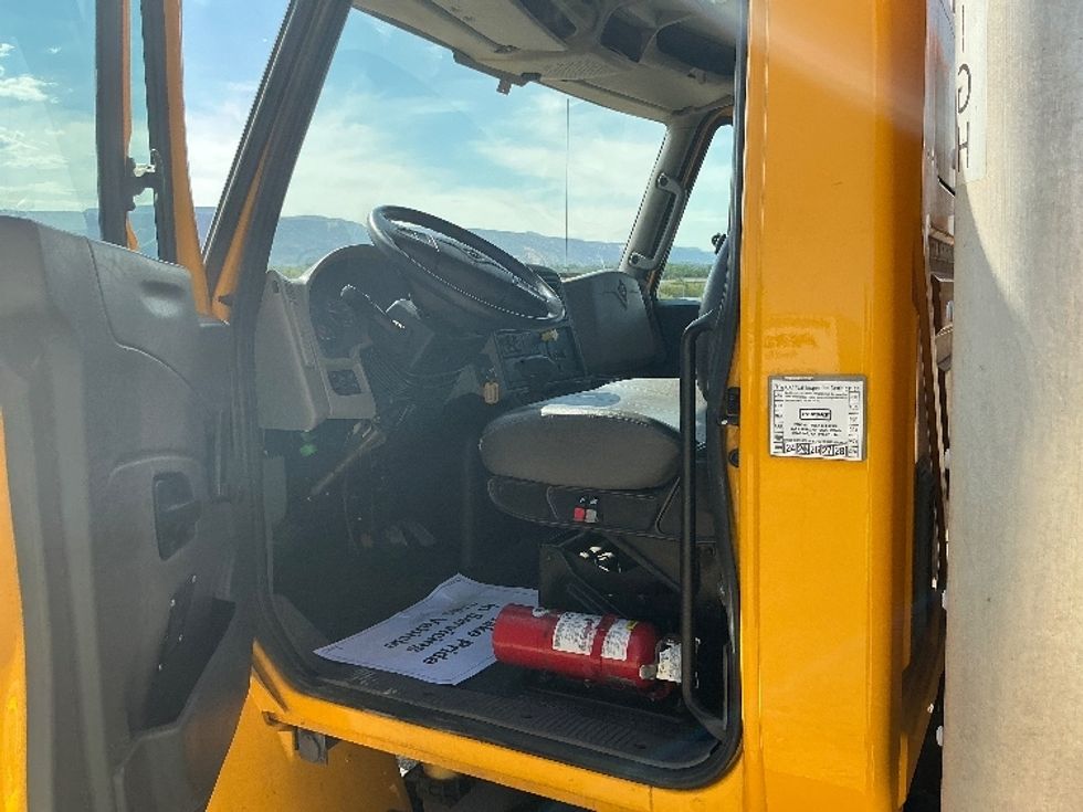 Medium Duty Box Truck-Light and Medium Duty Trucks-International-2019-4300-Grand Junction-CO-159,198\n\t\tmiles-$ 48,250 - Image 16