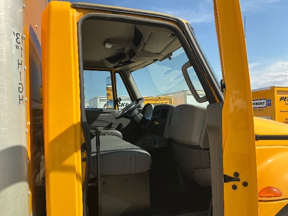 Medium Duty Box Truck-Light and Medium Duty Trucks-International-2019-4300-Grand Junction-CO-159,198\n\t\tmiles-$ 48,250 - Image 20