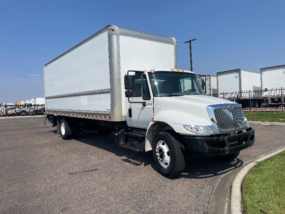 Medium Duty Box Truck-Light and Medium Duty Trucks-International-2019-4300-Greeley-CO-133,747\n\t\tmiles-$ 49,750 - Image 1