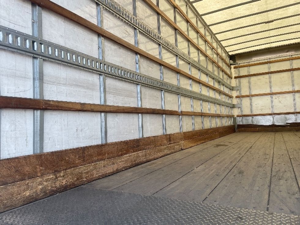 Medium Duty Box Truck-Light and Medium Duty Trucks-International-2019-4300-Greeley-CO-133,747\n\t\tmiles-$ 49,750 - Image 10