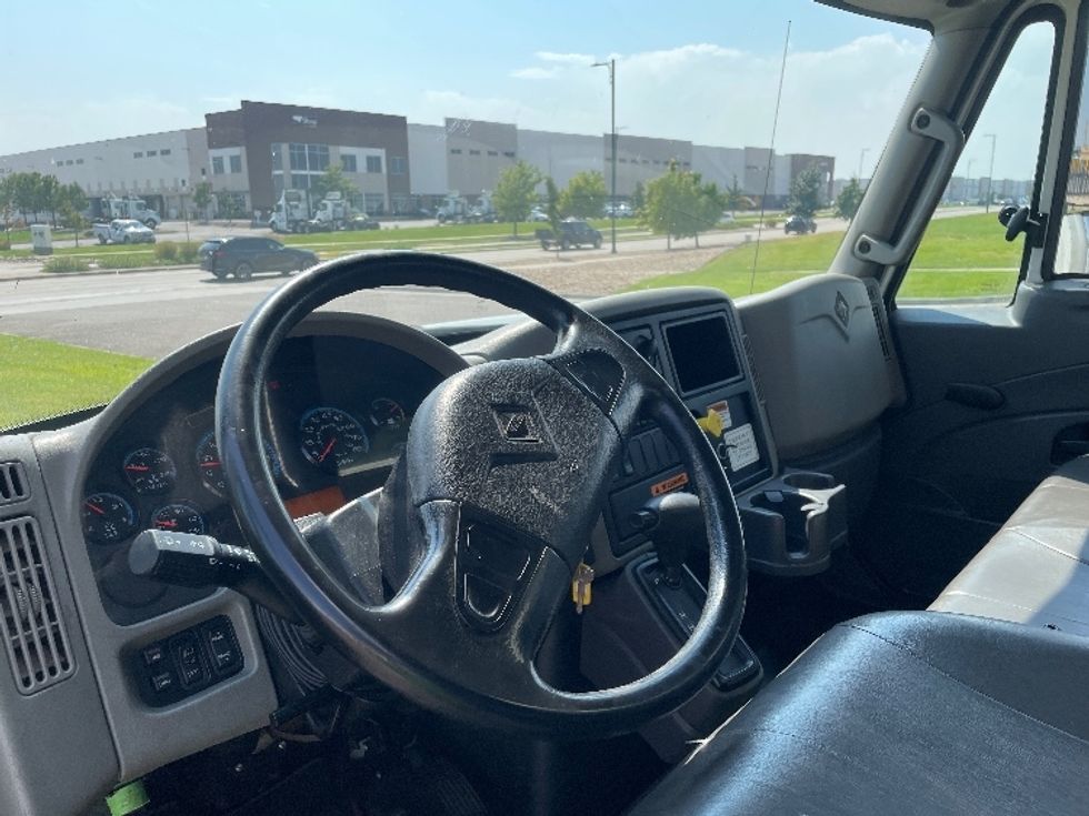 Medium Duty Box Truck-Light and Medium Duty Trucks-International-2019-4300-Greeley-CO-133,747\n\t\tmiles-$ 49,750 - Image 16