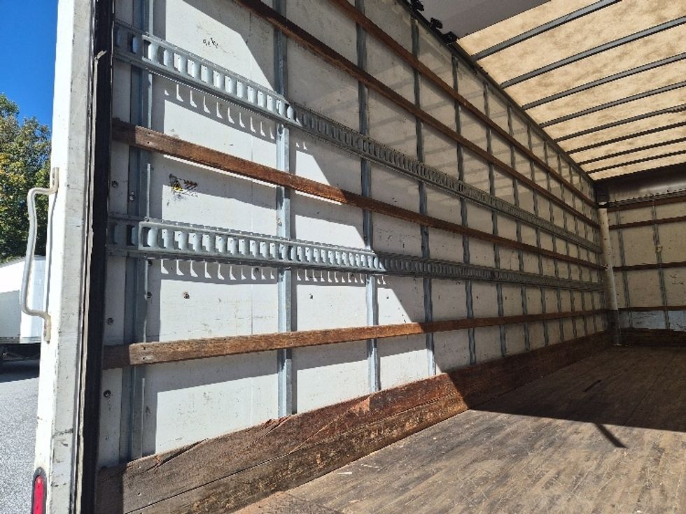 Medium Duty Box Truck-Light and Medium Duty Trucks-International-2019-4300-Greensboro-NC-377,024\n\t\tmiles-$ 20,000 - Image 11