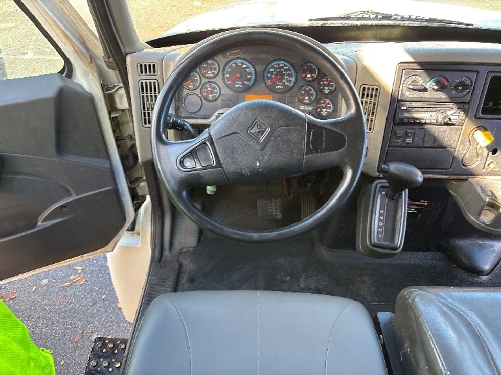 Medium Duty Box Truck-Light and Medium Duty Trucks-International-2019-4300-Greensboro-NC-377,024\n\t\tmiles-$ 20,000 - Image 18