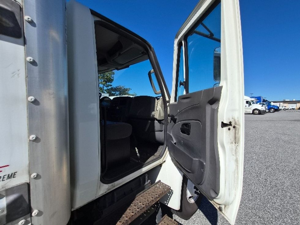 Medium Duty Box Truck-Light and Medium Duty Trucks-International-2019-4300-Greensboro-NC-377,024\n\t\tmiles-$ 20,000 - Image 20