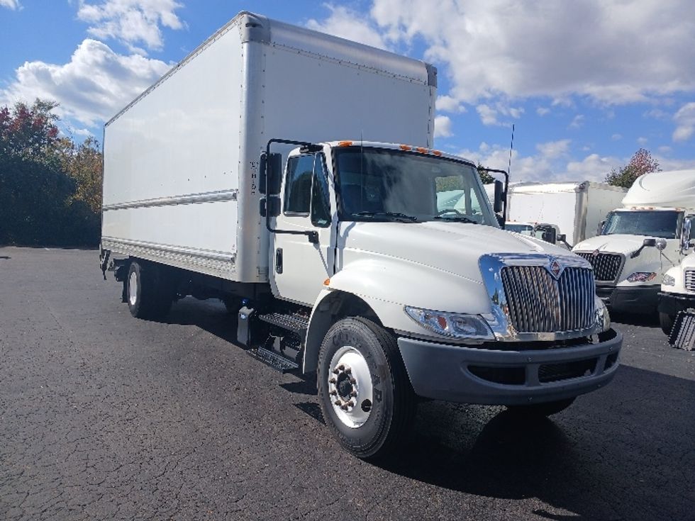 2019 International 4300 Medium Duty Box Truck