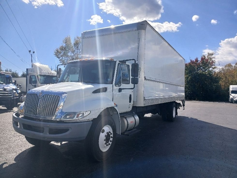 2019 International 4300 Medium Duty Box Truck