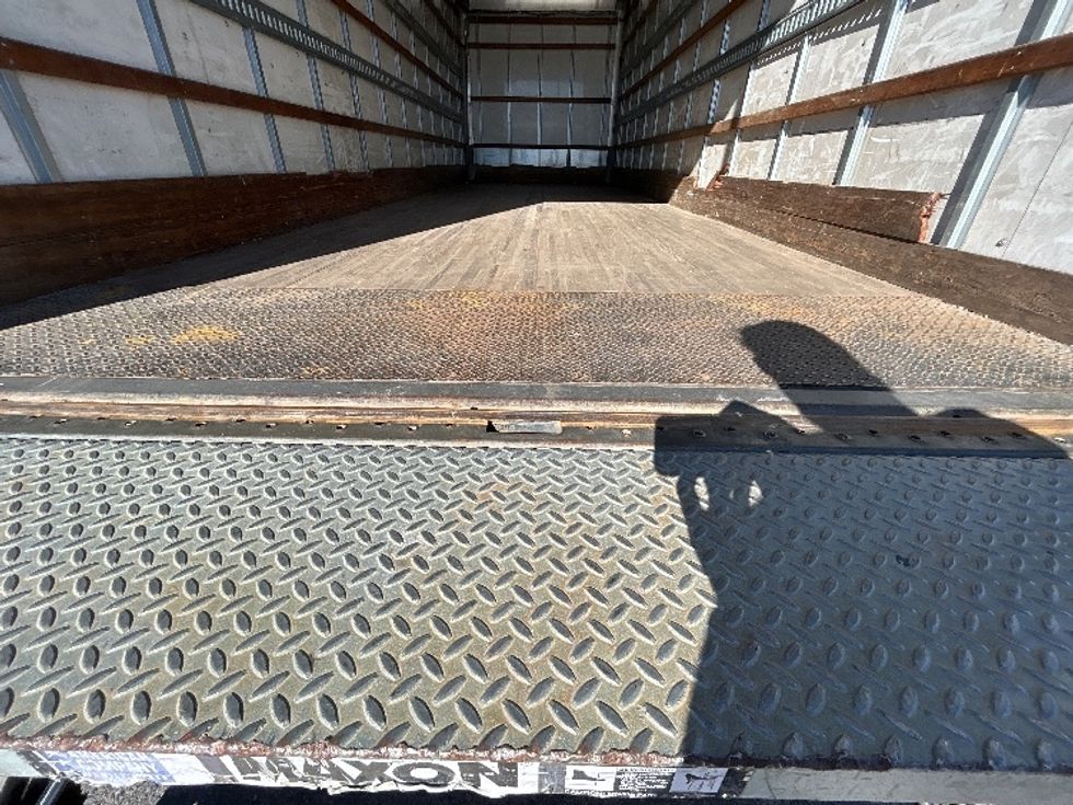 Medium Duty Box Truck-Light and Medium Duty Trucks-International-2019-4300-Hammond-LA-183,447\n\t\tmiles-$ 42,250 - Image 10