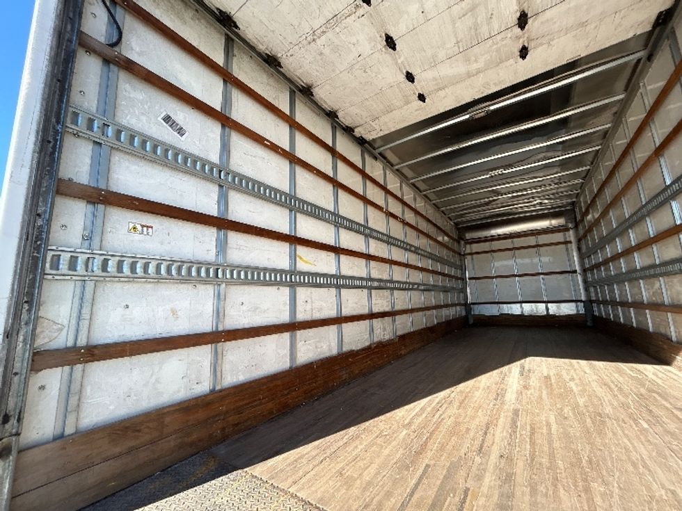 Medium Duty Box Truck-Light and Medium Duty Trucks-International-2019-4300-Hammond-LA-183,447\n\t\tmiles-$ 42,250 - Image 11