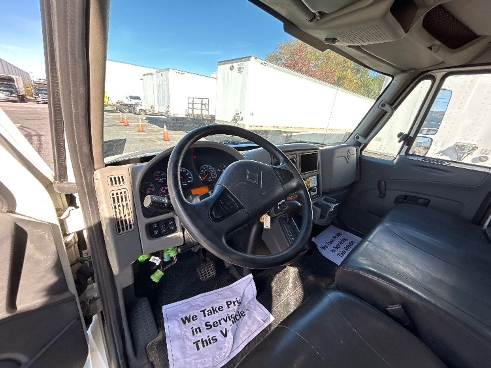 Medium Duty Box Truck-Light and Medium Duty Trucks-International-2019-4300-Hammond-LA-183,447\n\t\tmiles-$ 42,250 - Image 17