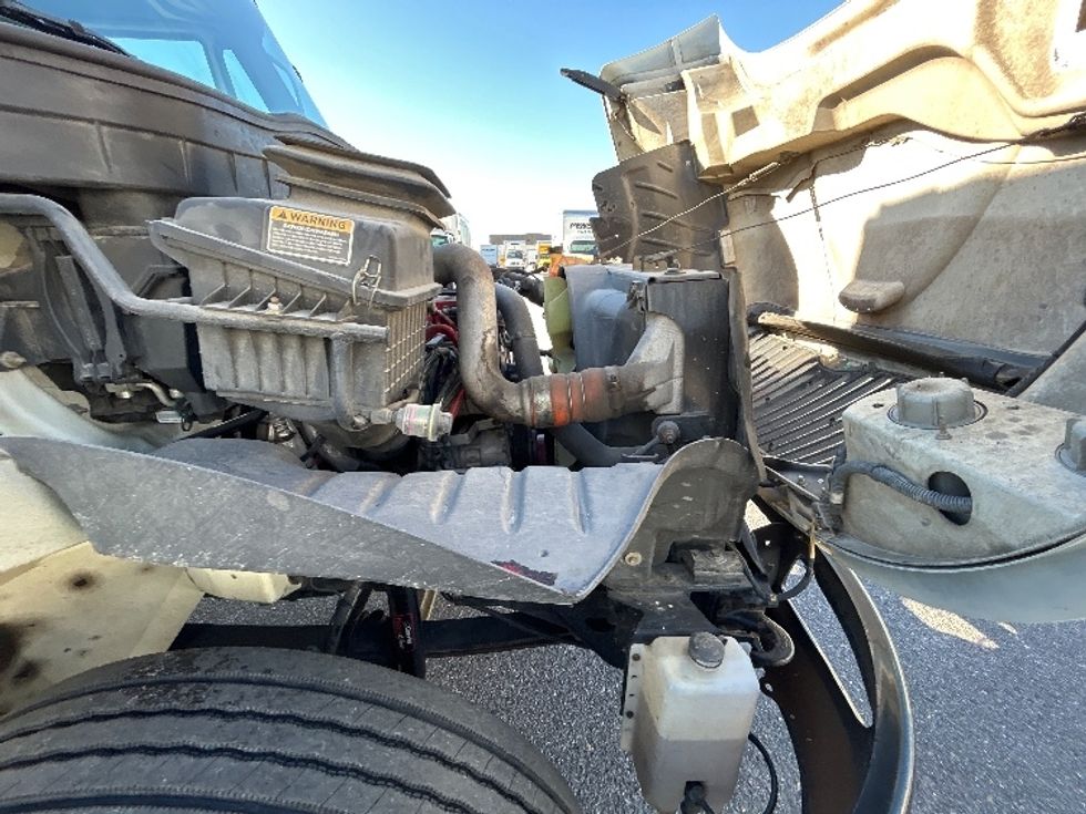 Medium Duty Box Truck-Light and Medium Duty Trucks-International-2019-4300-Hammond-LA-183,447\n\t\tmiles-$ 42,250 - Image 23