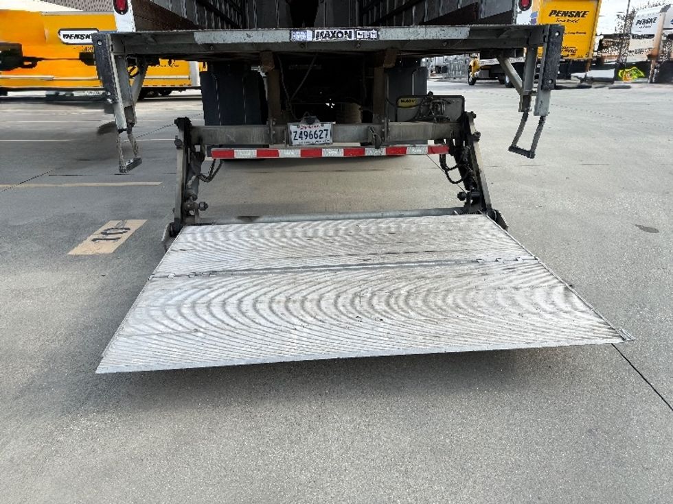 Medium Duty Box Truck-Light and Medium Duty Trucks-International-2019-4300-Hammond-LA-183,447\n\t\tmiles-$ 42,250 - Image 9