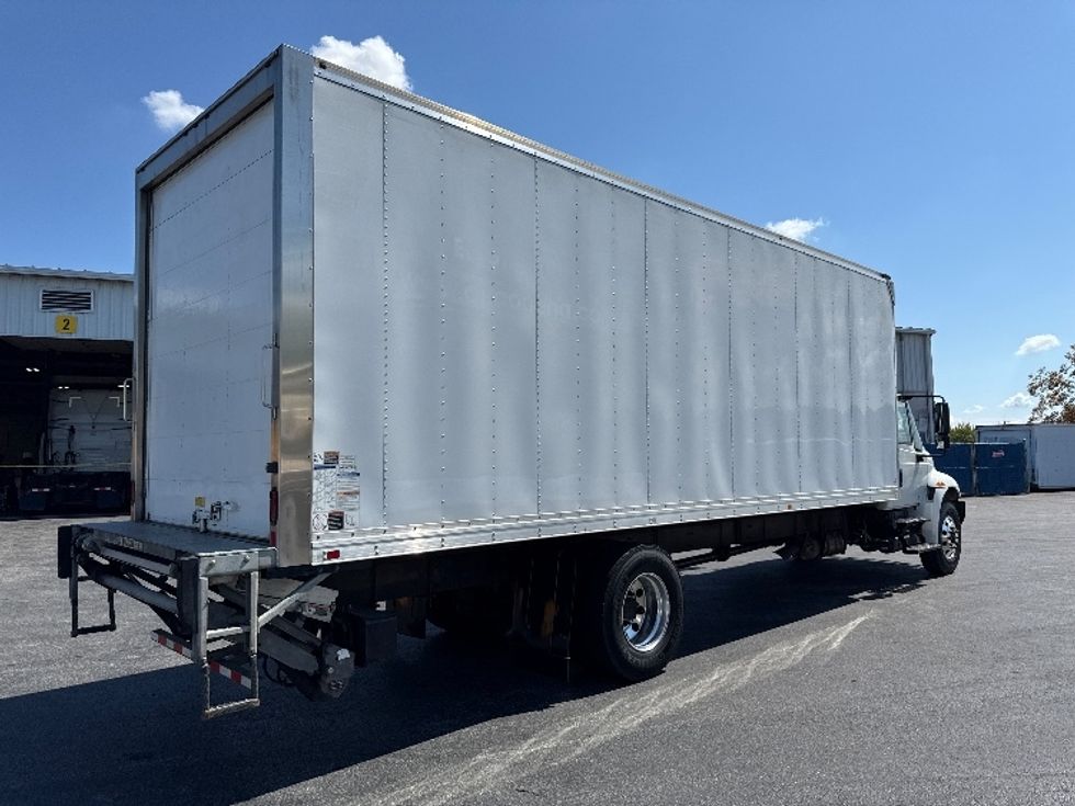 Medium Duty Box Truck-Light and Medium Duty Trucks-International-2019-4300-Harrisburg-PA-152,313\n\t\tmiles-$ 48,750 - Image 13