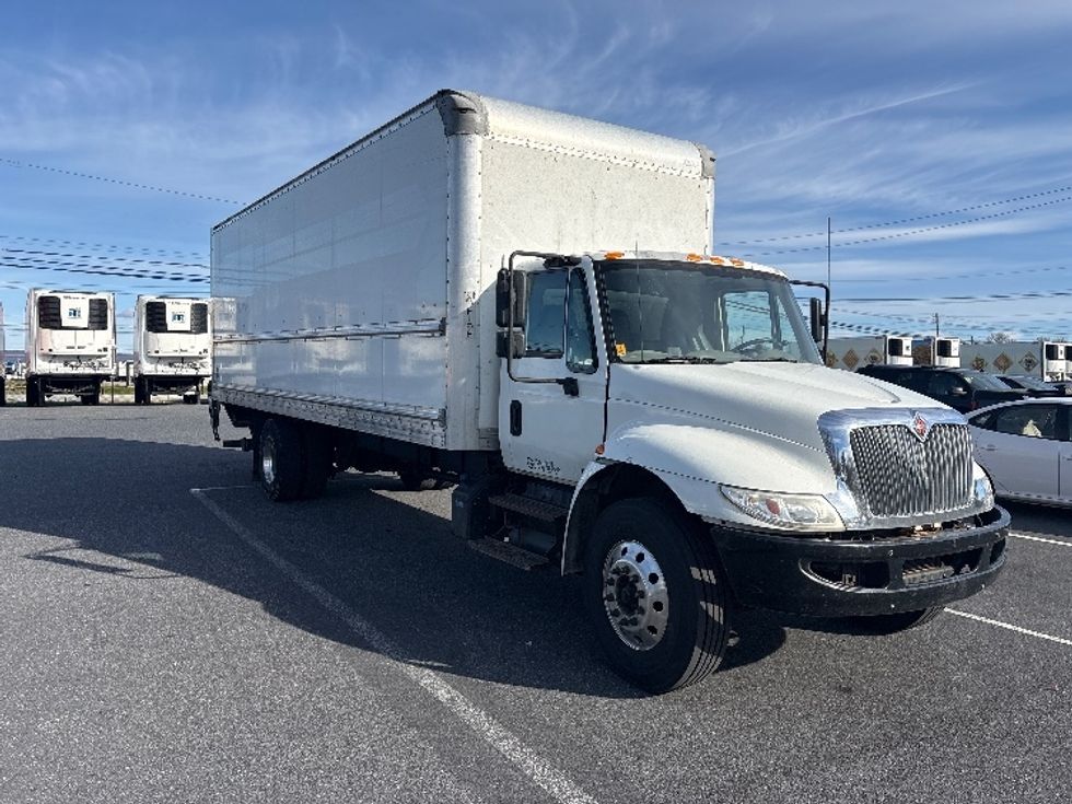 Medium Duty Box Truck-Light and Medium Duty Trucks-International-2019-4300-Harrisburg-PA-323,401\n\t\tmiles-$ 20,000 - Image 1