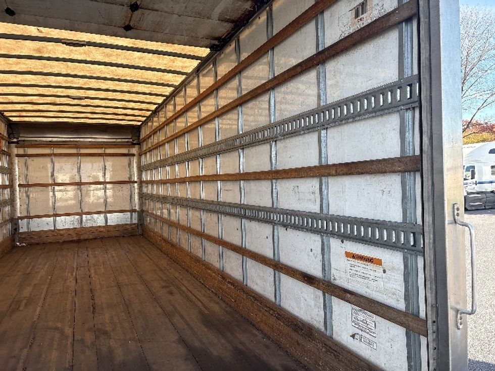 Medium Duty Box Truck-Light and Medium Duty Trucks-International-2019-4300-Harrisburg-PA-323,401\n\t\tmiles-$ 20,000 - Image 12