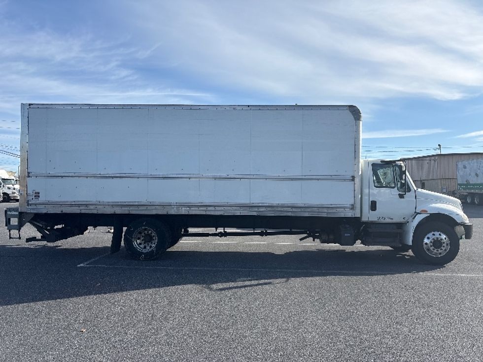 Medium Duty Box Truck-Light and Medium Duty Trucks-International-2019-4300-Harrisburg-PA-323,401\n\t\tmiles-$ 20,000 - Image 15