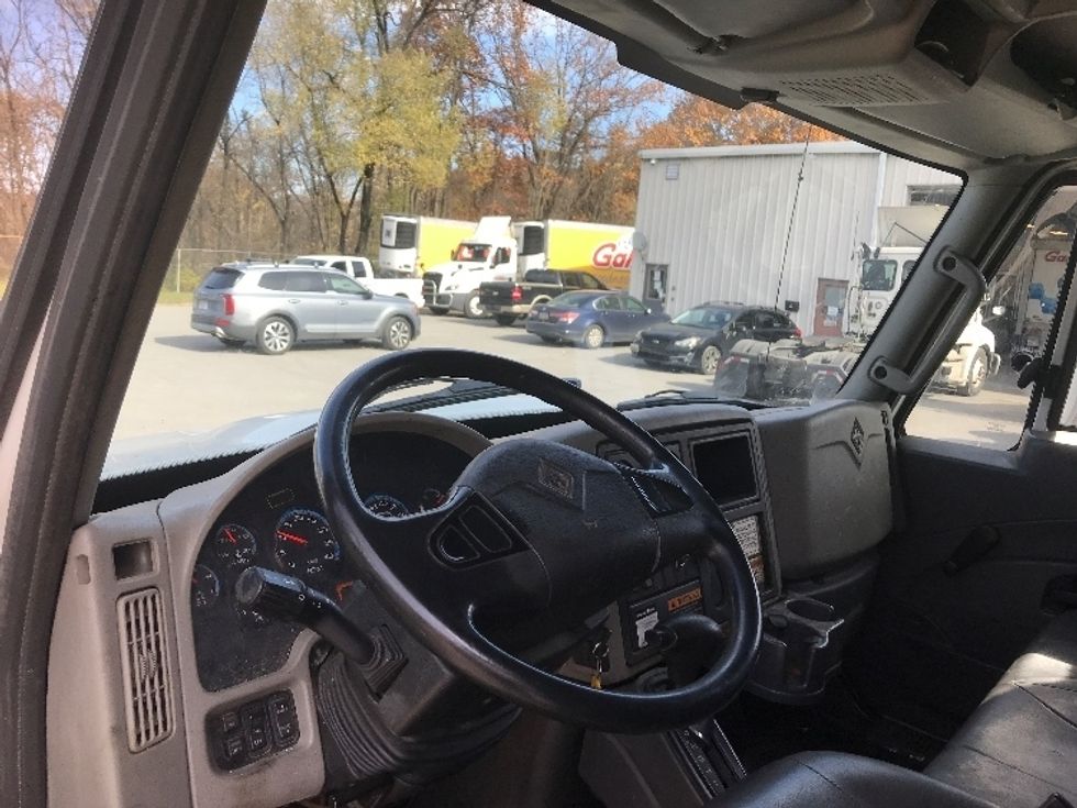 Medium Duty Box Truck-Light and Medium Duty Trucks-International-2019-4300-Harrisburg-PA-323,401\n\t\tmiles-$ 20,000 - Image 17