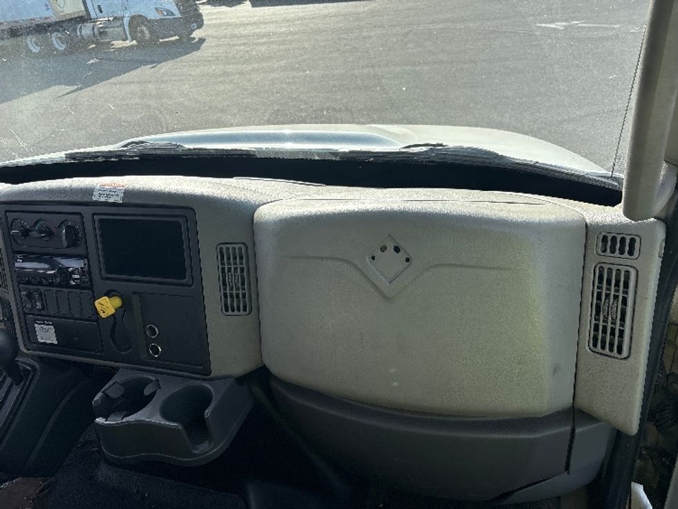 Medium Duty Box Truck-Light and Medium Duty Trucks-International-2019-4300-Harrisburg-PA-323,401\n\t\tmiles-$ 20,000 - Image 21