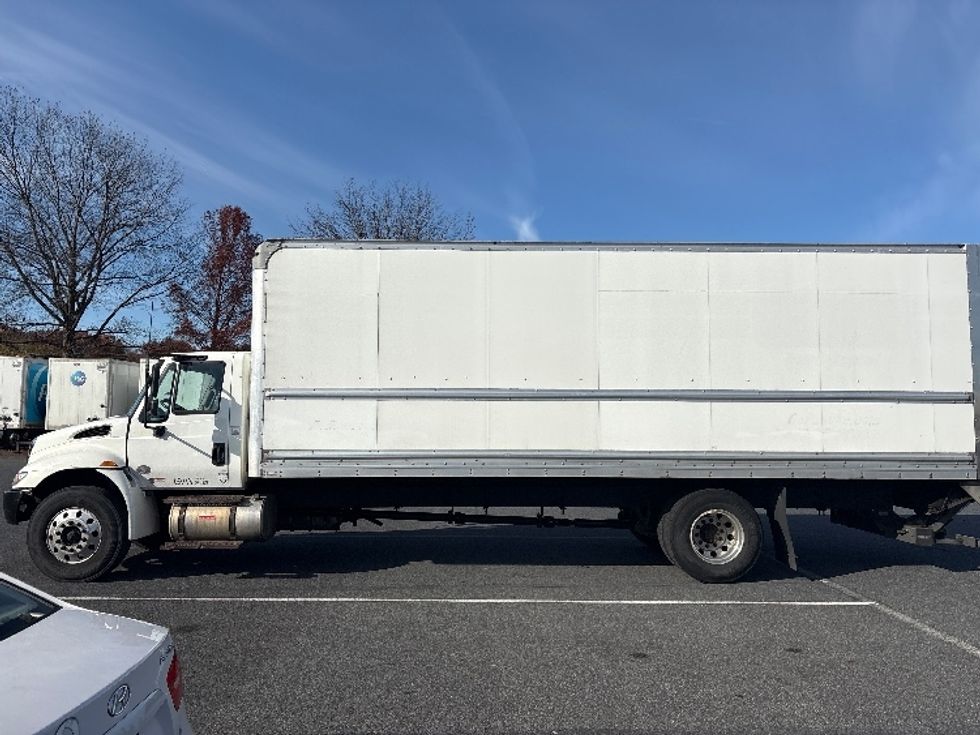 Medium Duty Box Truck-Light and Medium Duty Trucks-International-2019-4300-Harrisburg-PA-323,401\n\t\tmiles-$ 20,000 - Image 4