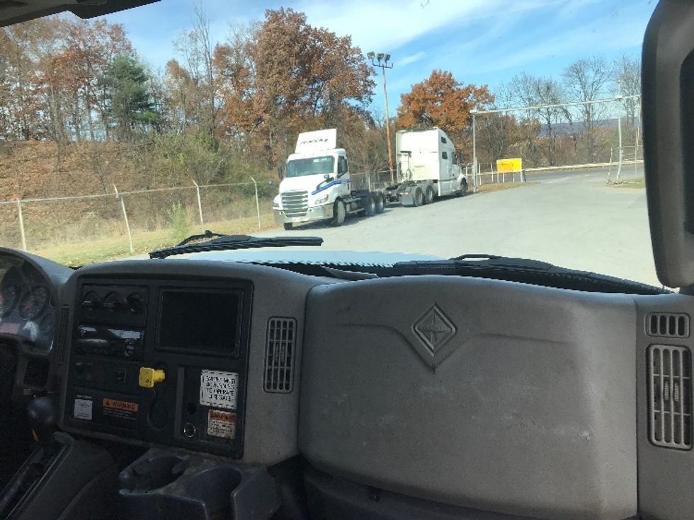 Medium Duty Box Truck-Light and Medium Duty Trucks-International-2019-4300-Harrisburg-PA-381,483\n\t\tmiles-$ 20,000 - Image 21