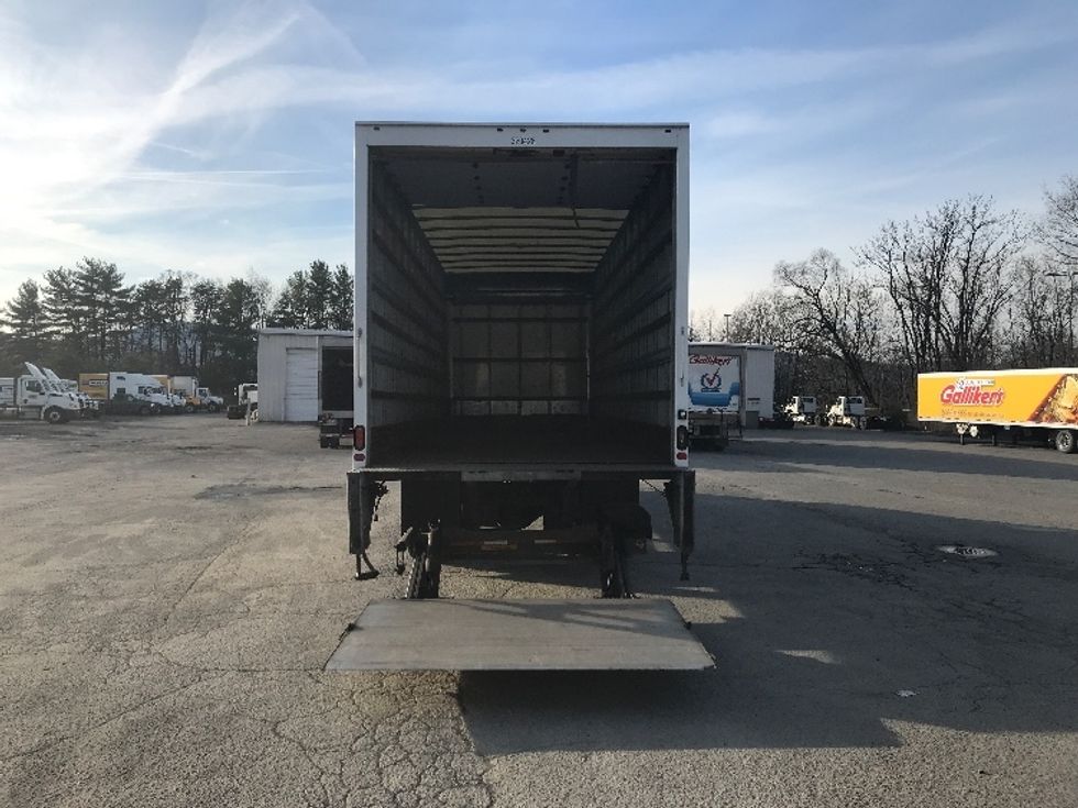 Medium Duty Box Truck-Light and Medium Duty Trucks-International-2019-4300-Harrisburg-PA-381,483\n\t\tmiles-$ 20,000 - Image 8