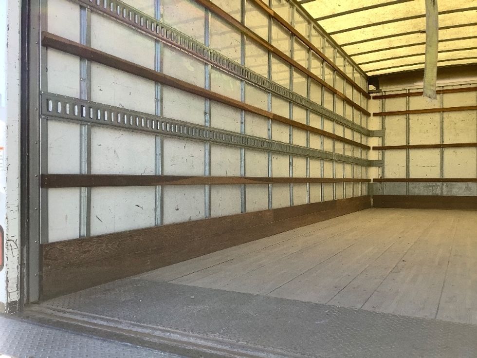 Medium Duty Box Truck-Light and Medium Duty Trucks-International-2019-4300-Jacksonville-FL-123,370\n\t\tmiles-$ 50,500 - Image 11